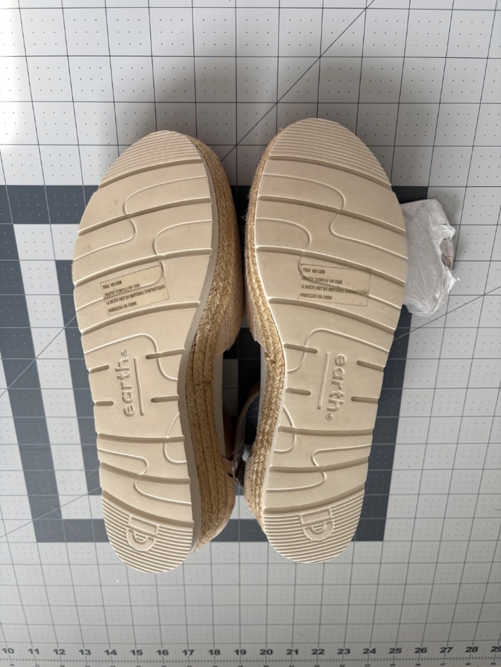 NWOT Espadrille Earth Modena Yarrow - Picture 10 of 10